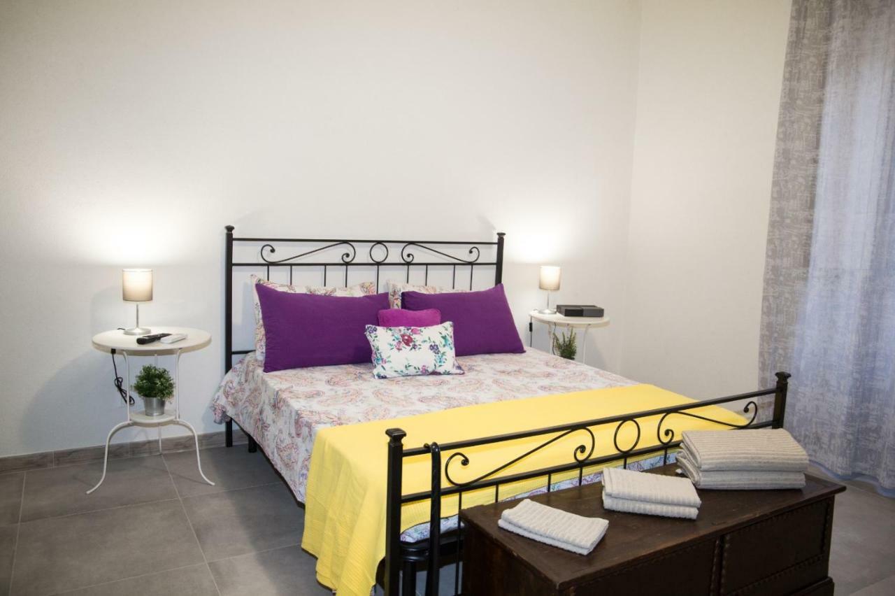 Aus Holiday Catania Villa Exterior foto